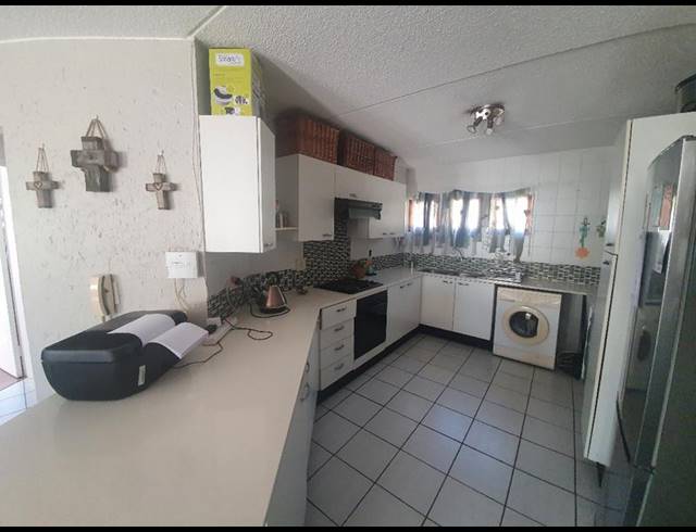 2 BEDROOM PROPERTY TO RENT IN BRYANSTON